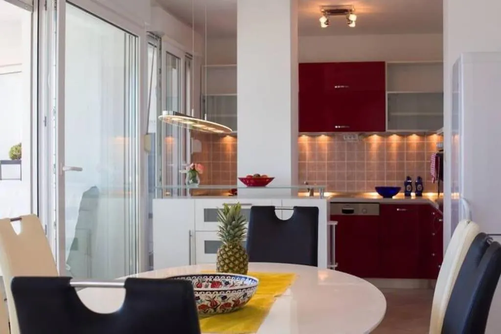 Maia'S Beach Apartment Сплит 0*,  Хорватия