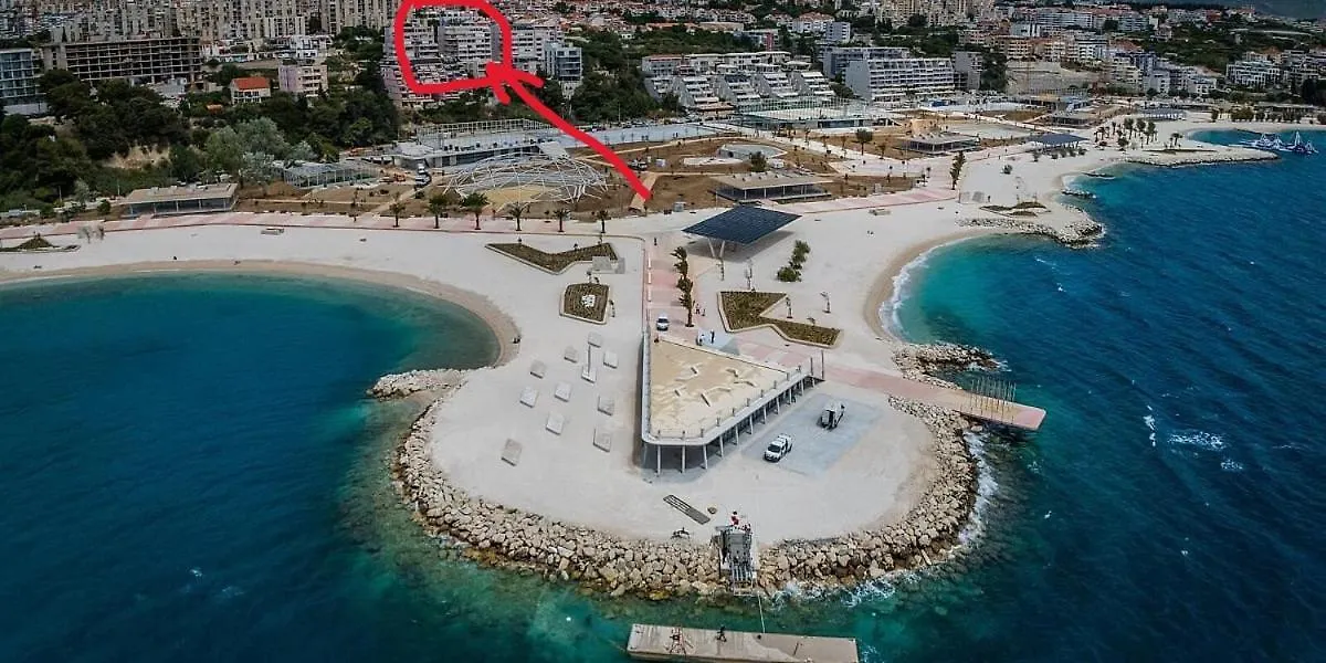 Maia'S Beach Apartment Сплит